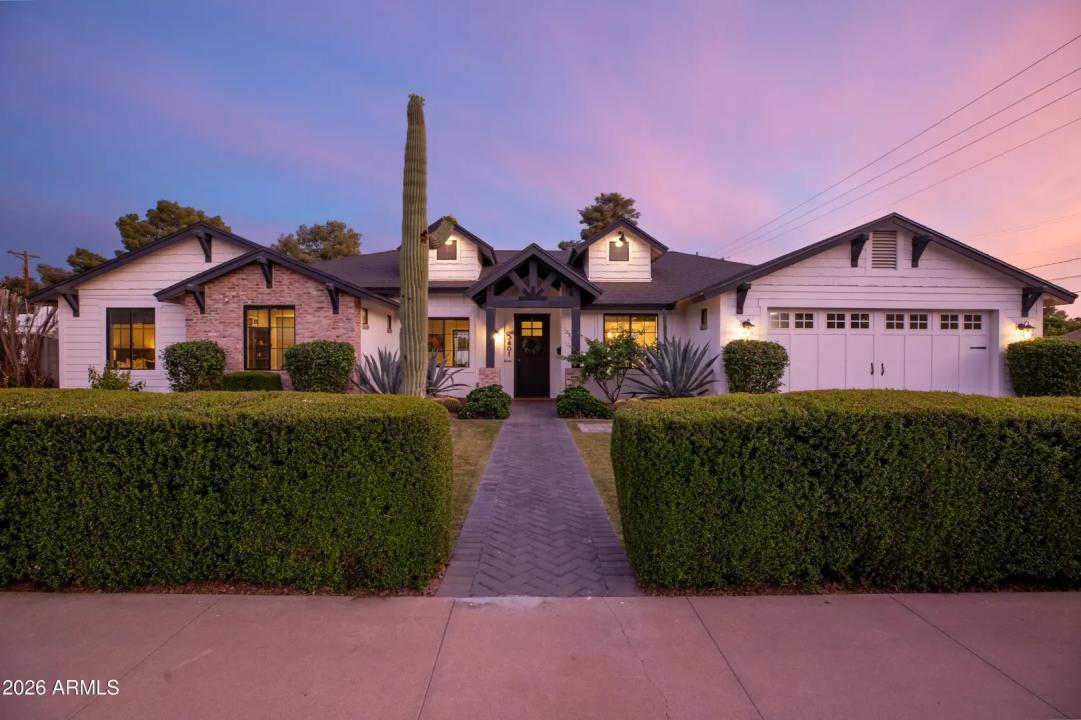 5401 E CHEERY LYNN Road Phoenix AZ 85018