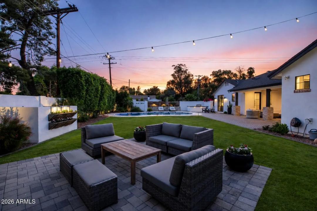 Real Estate Picture 32