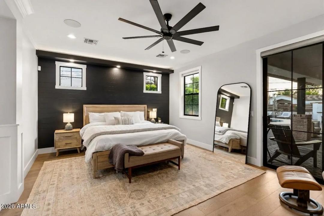 Real Estate Picture 13