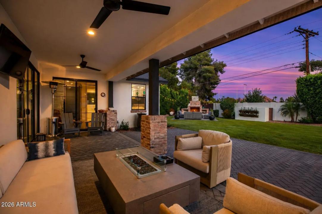 Real Estate Picture 30