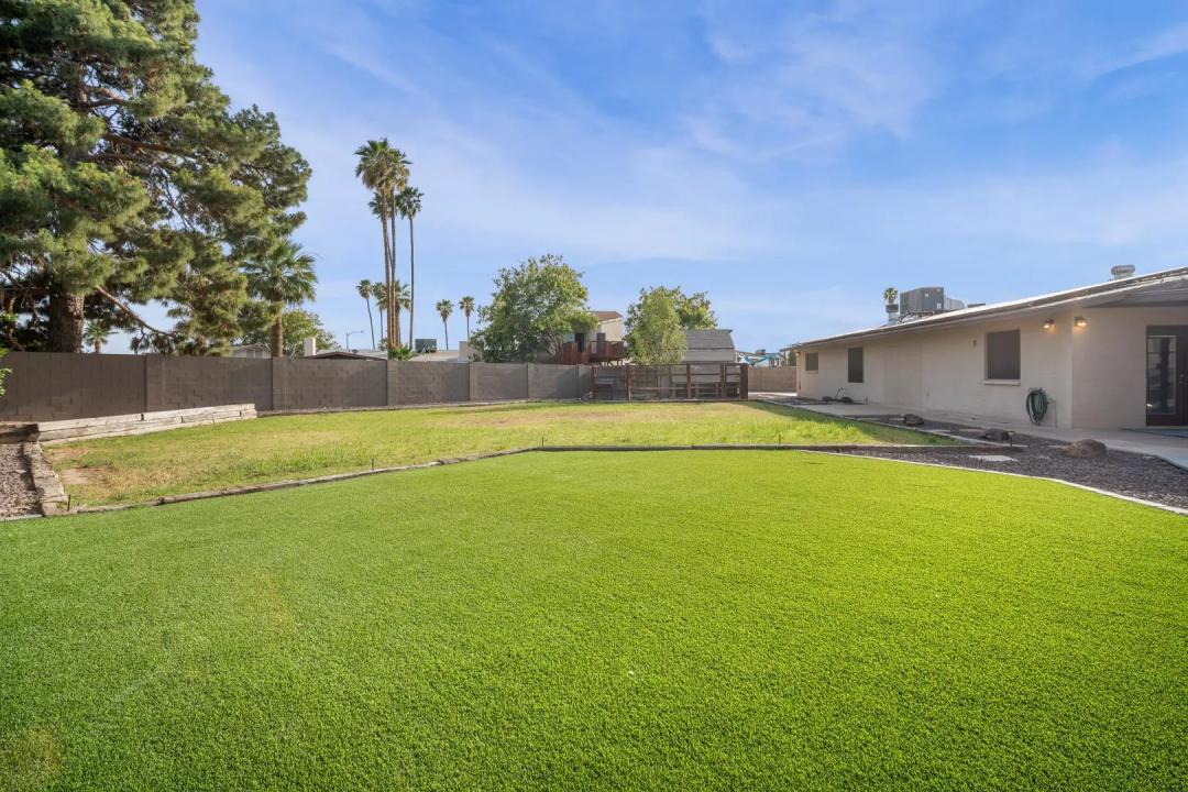 Real Estate Picture 2