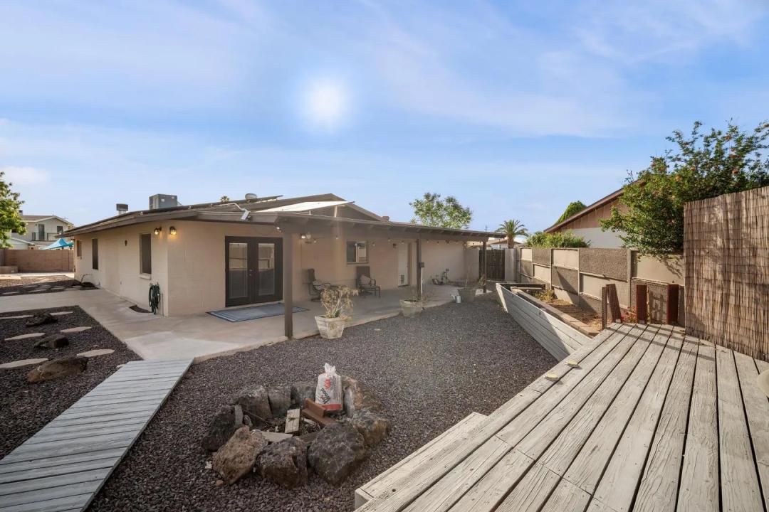 Real Estate Picture 10