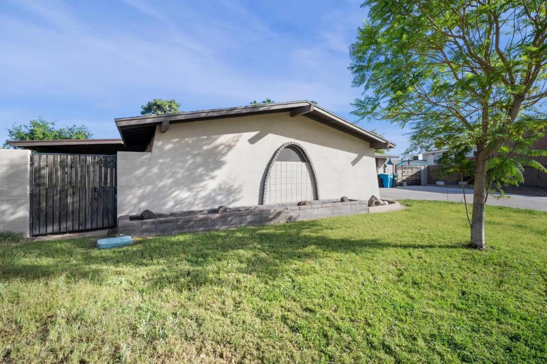 Real Estate Picture 27