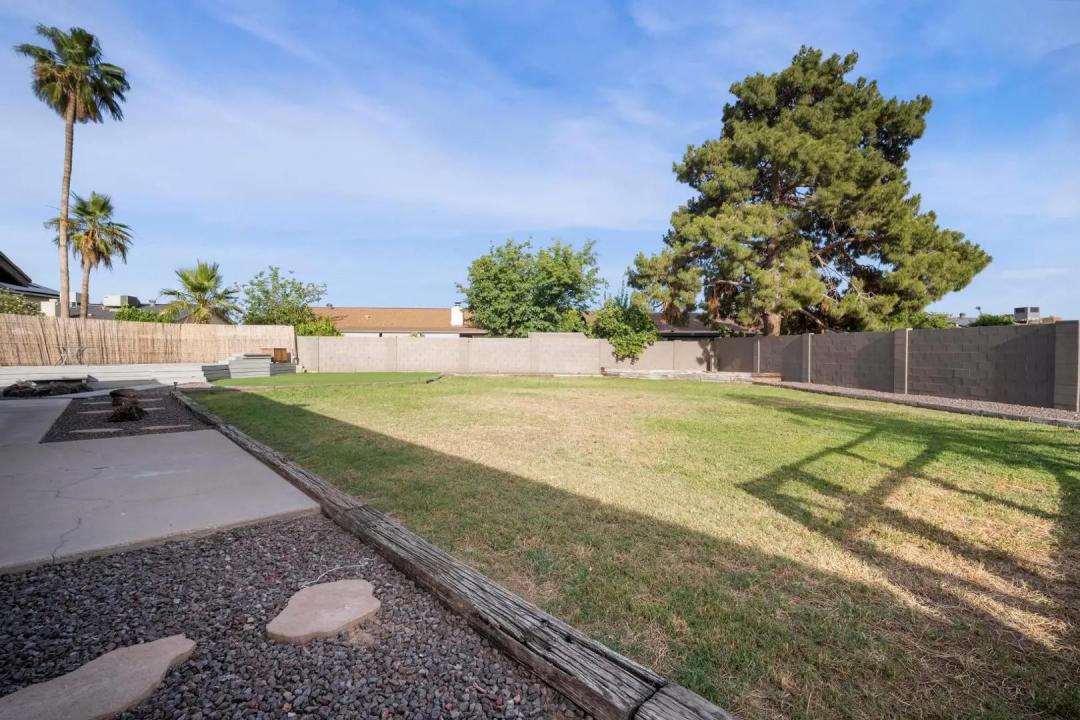 Real Estate Picture 33
