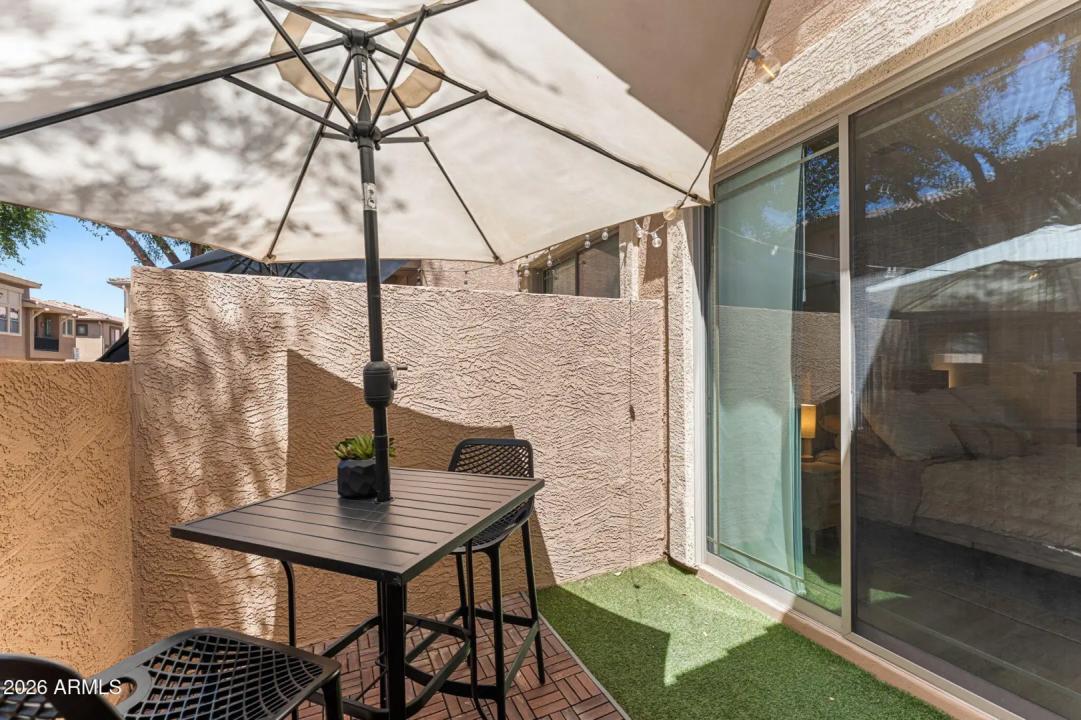 Real Estate Picture 7