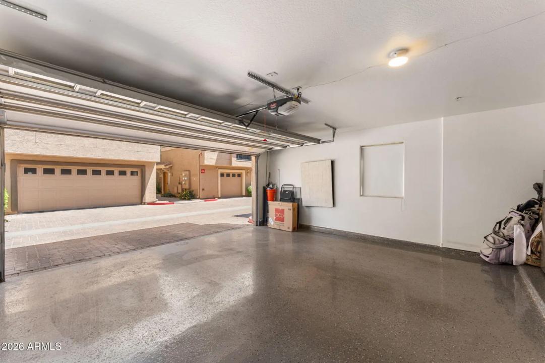 Real Estate Picture 29