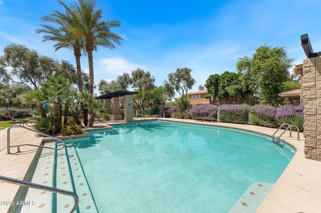 Real Estate Picture 32