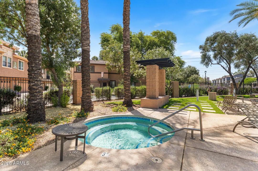 Real Estate Picture 33