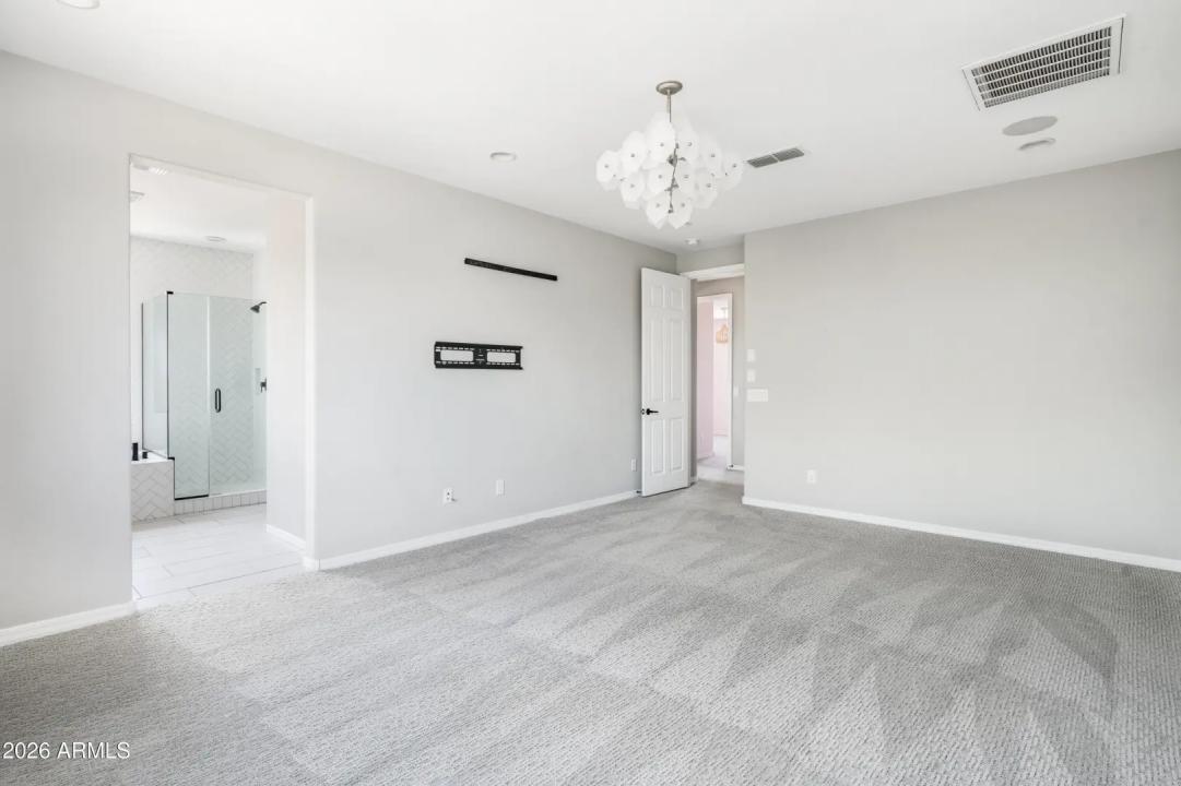 Real Estate Picture 21