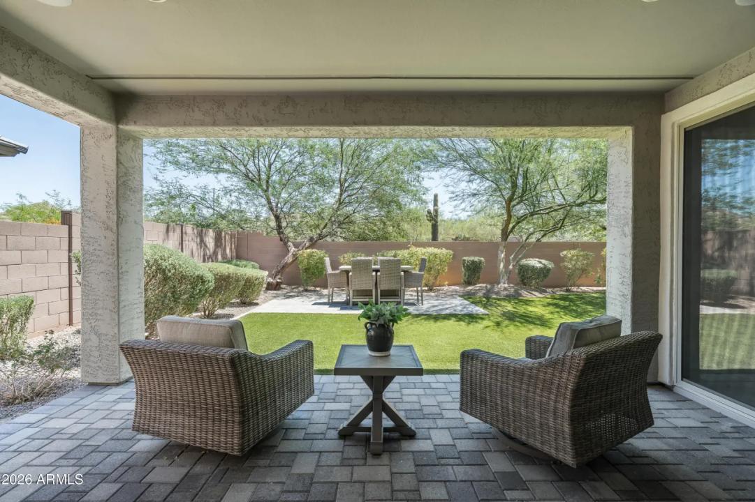 Real Estate Picture 13