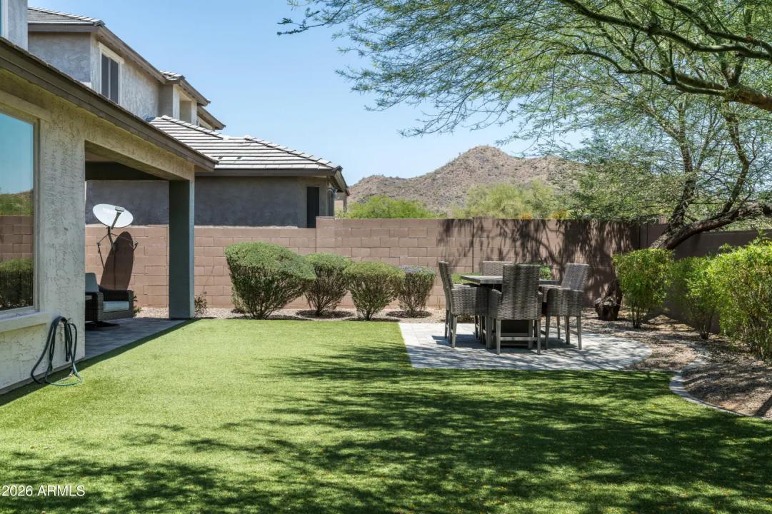Real Estate Picture 34