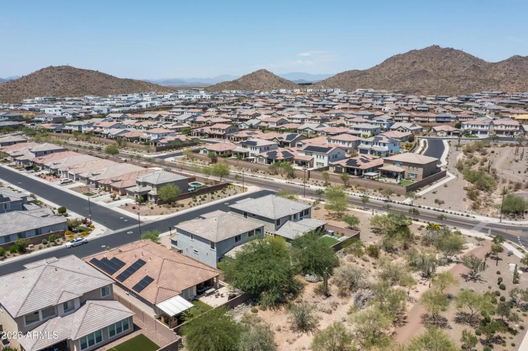 Real Estate Picture 36