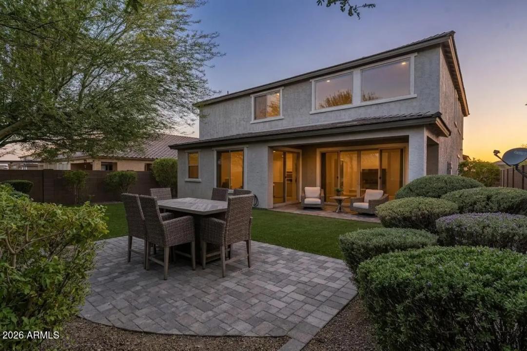 Real Estate Picture 15