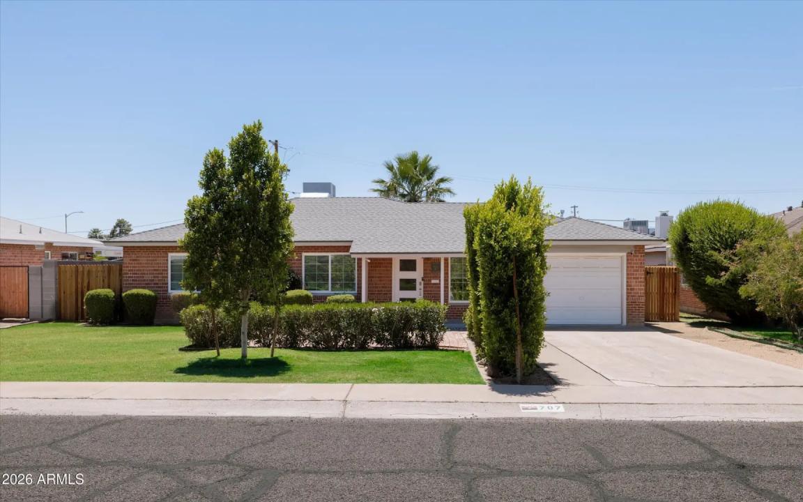 Real Estate Picture 1
