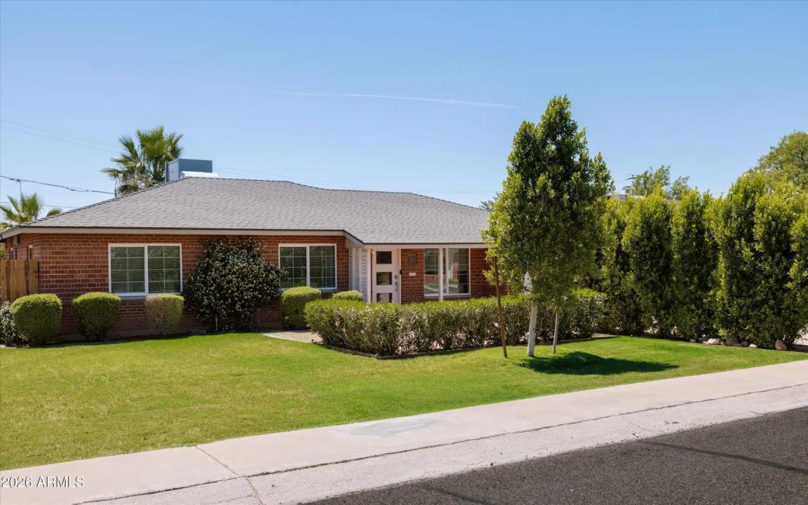 Real Estate Picture 2
