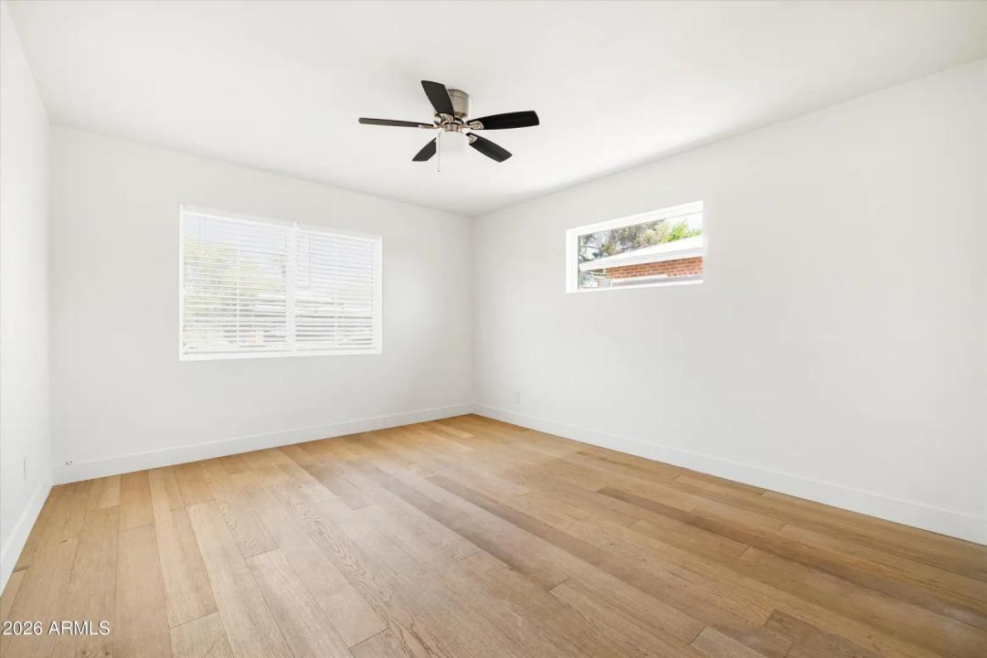 Real Estate Picture 19
