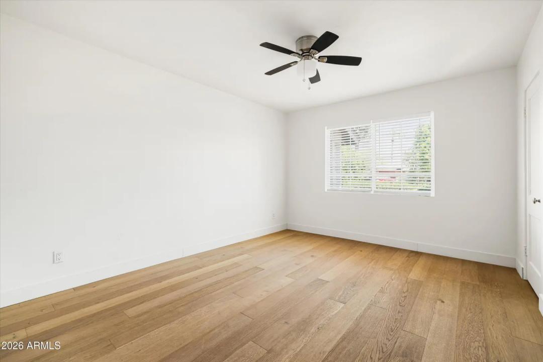 Real Estate Picture 21