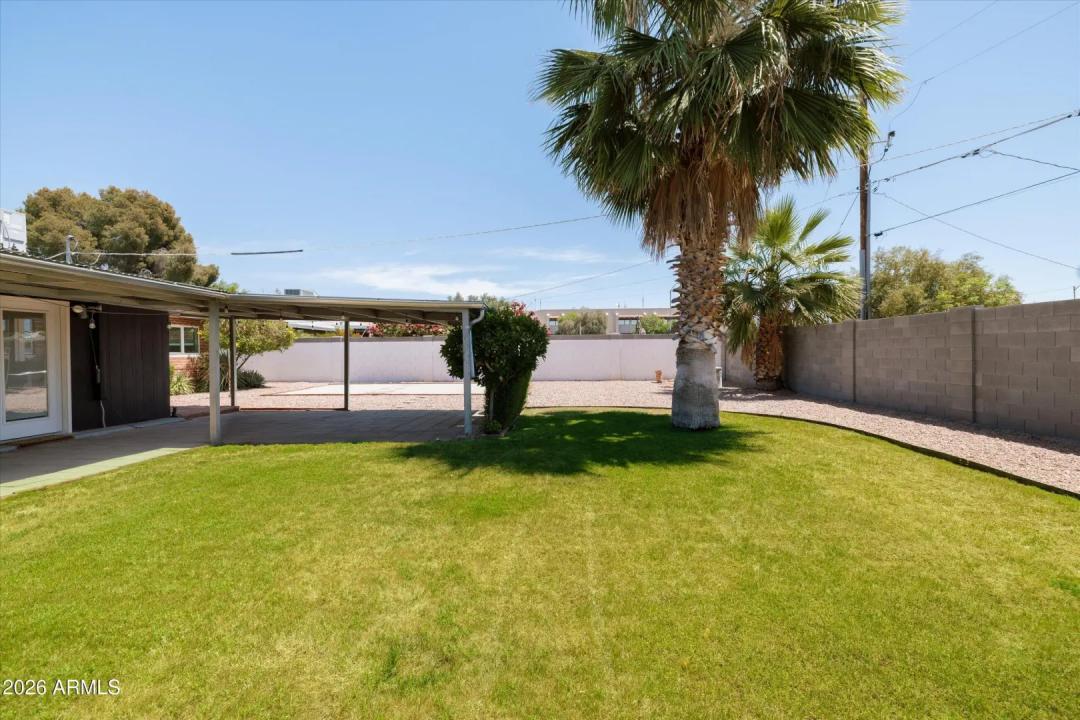 Real Estate Picture 24