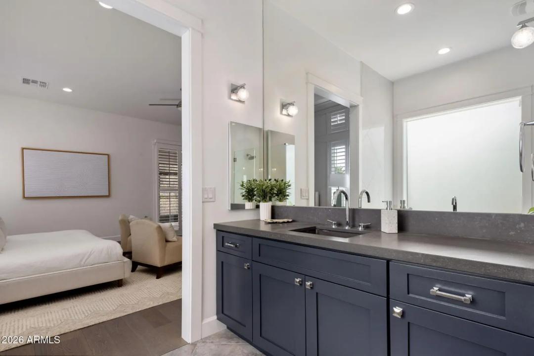 Real Estate Picture 19