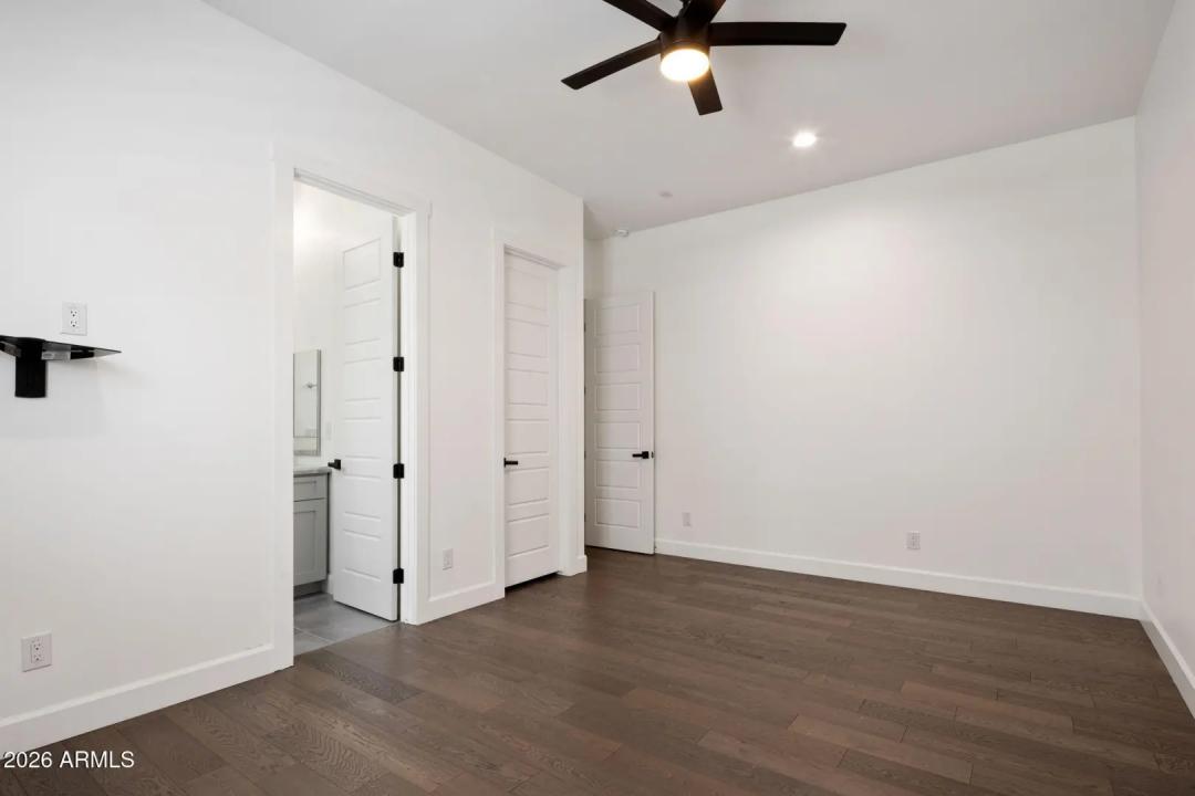 Real Estate Picture 26