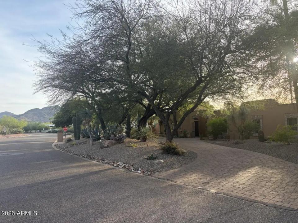 Real Estate Picture 1