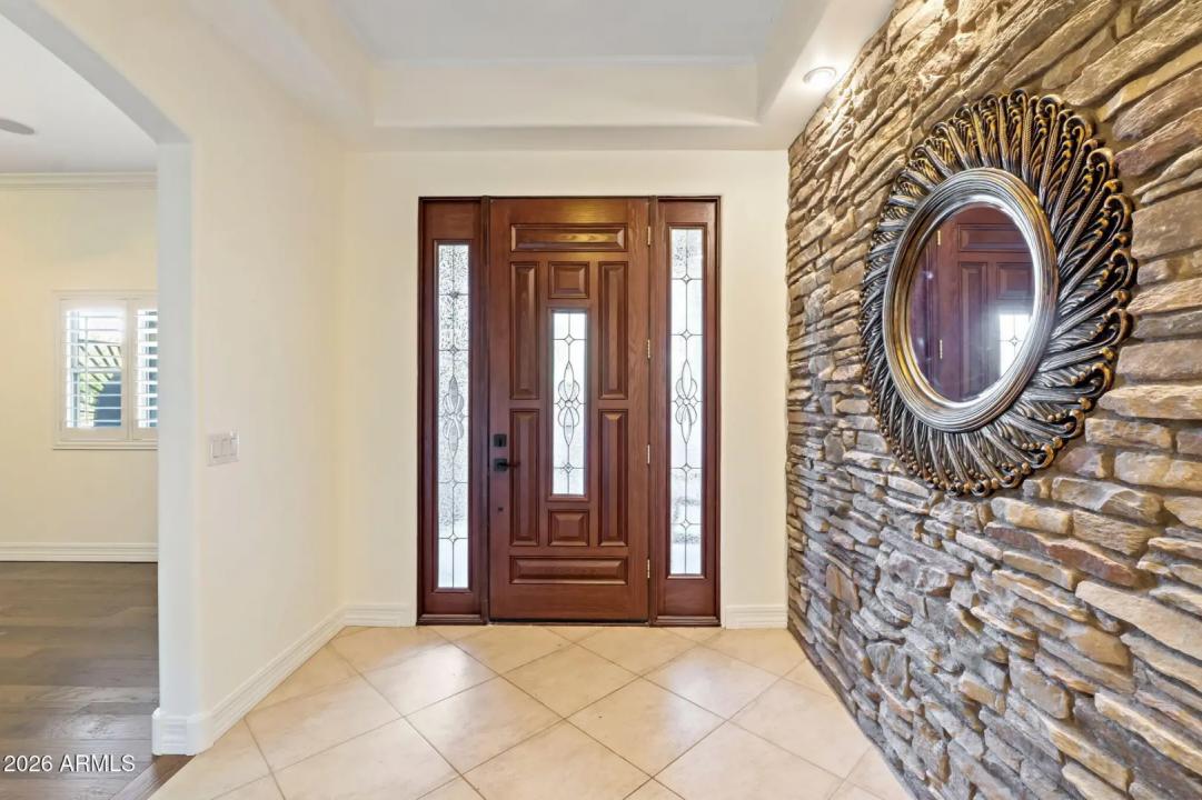Real Estate Picture 6