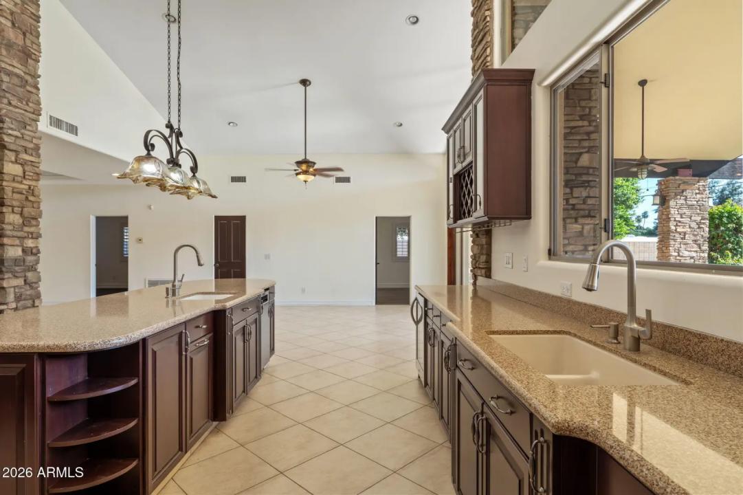 Real Estate Picture 21