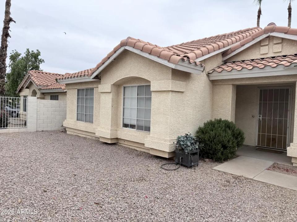 Real Estate Picture 1