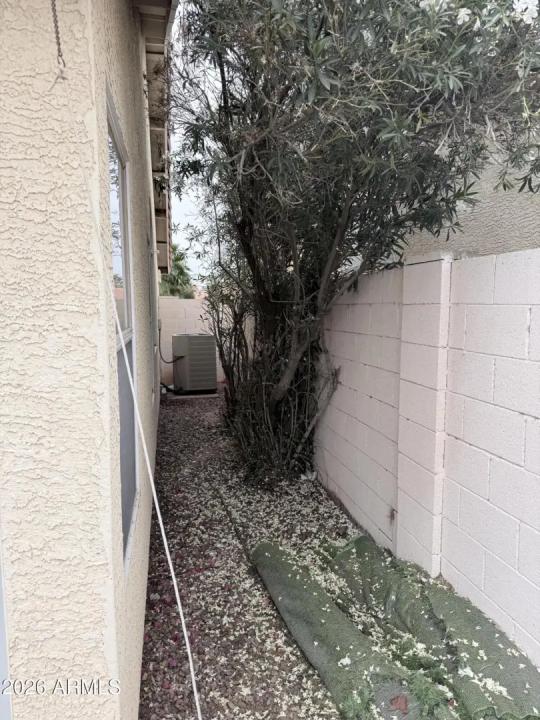 Real Estate Picture 6