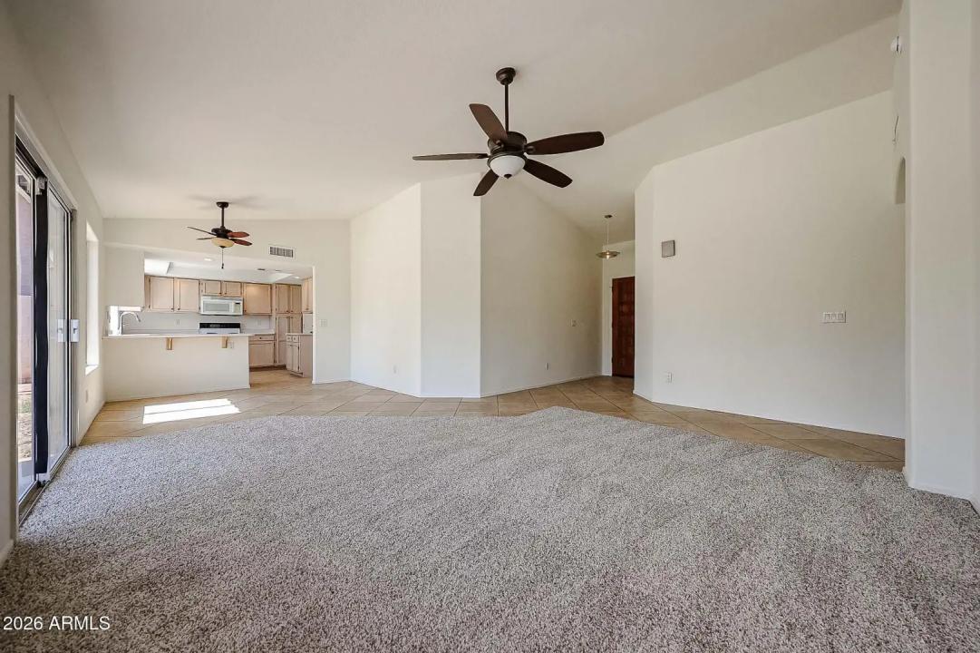 Real Estate Picture 4