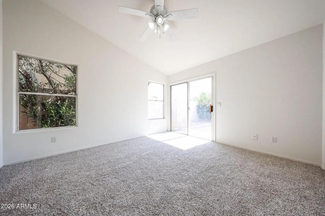 Real Estate Picture 8