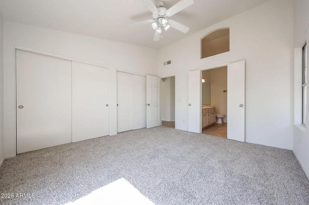 Real Estate Picture 7
