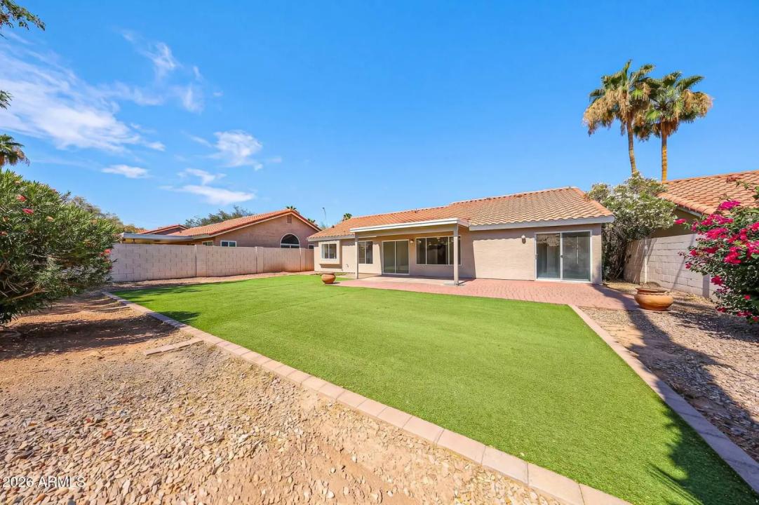 Real Estate Picture 19
