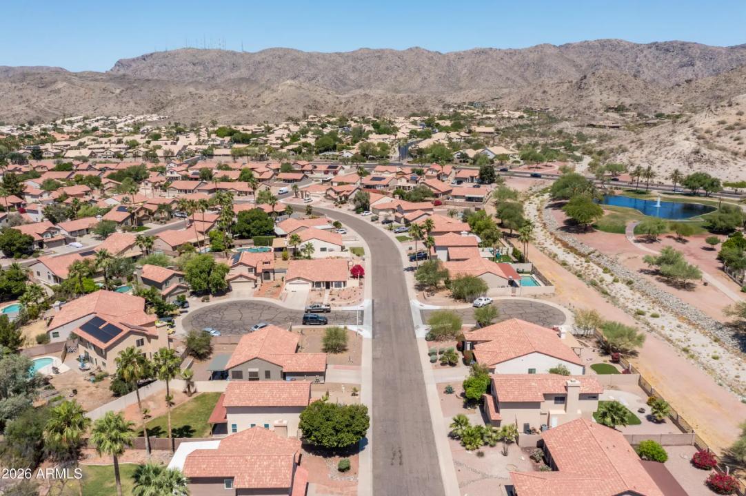 Real Estate Picture 38