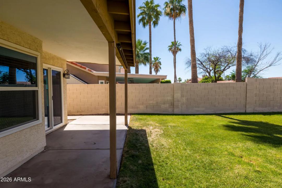 Real Estate Picture 17
