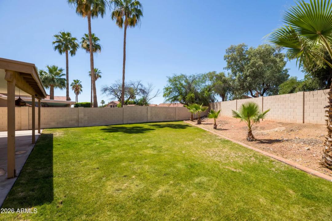 Real Estate Picture 11