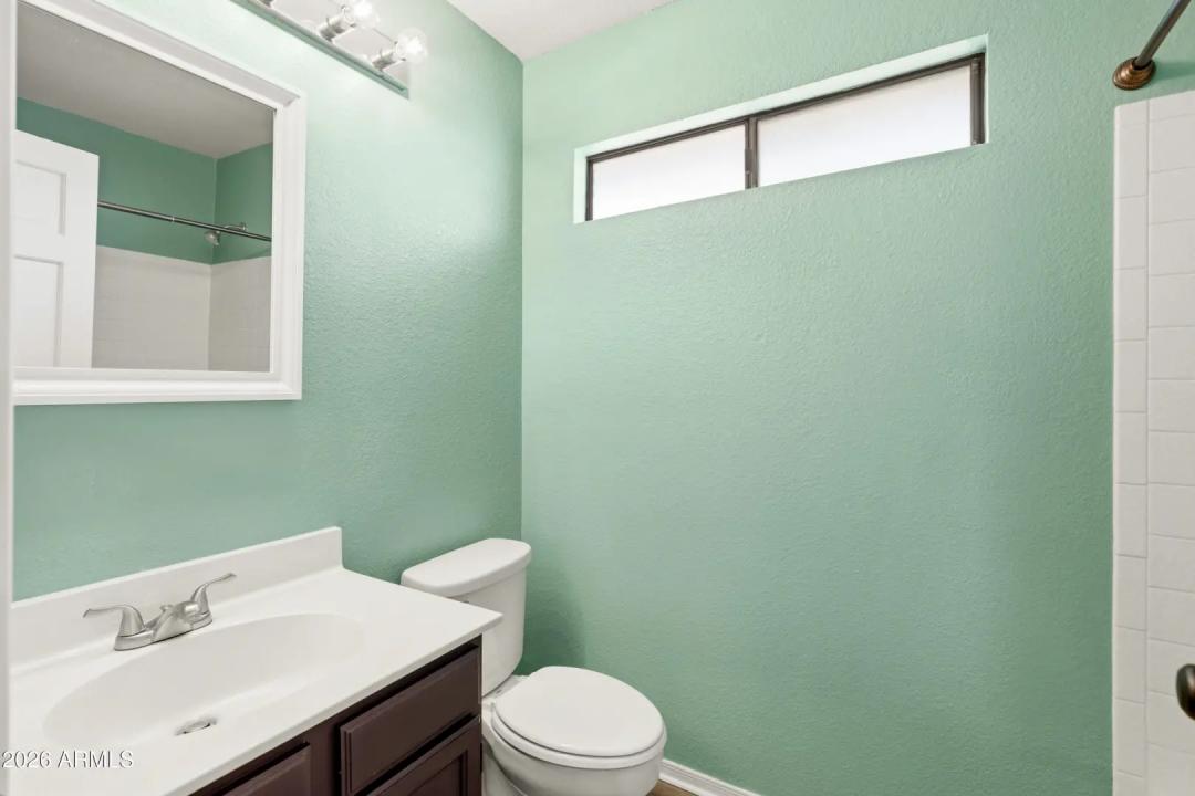 Real Estate Picture 24