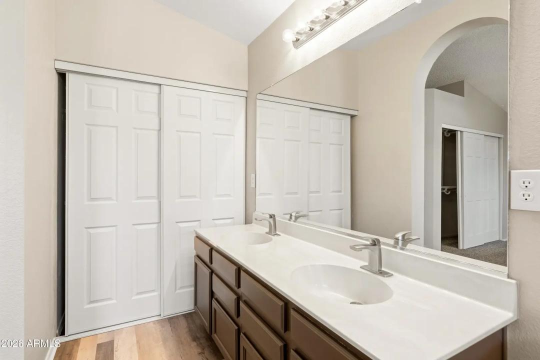 Real Estate Picture 20