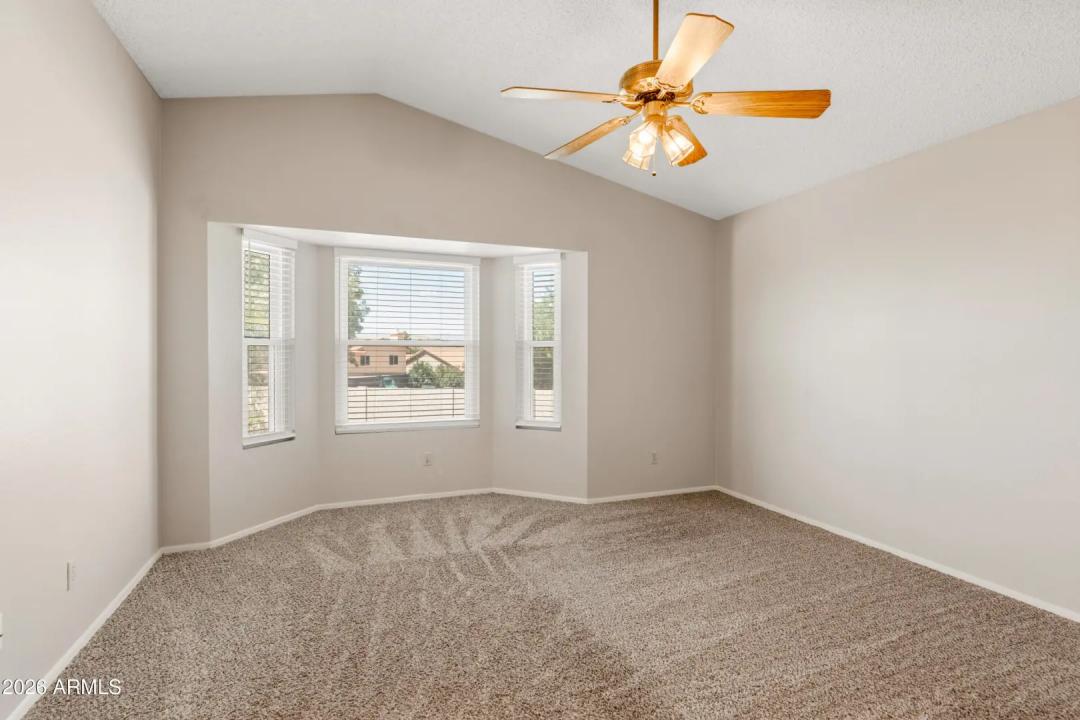 Real Estate Picture 18