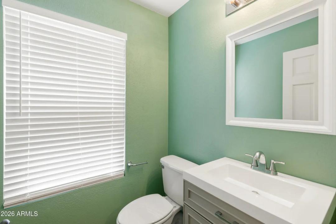 Real Estate Picture 29