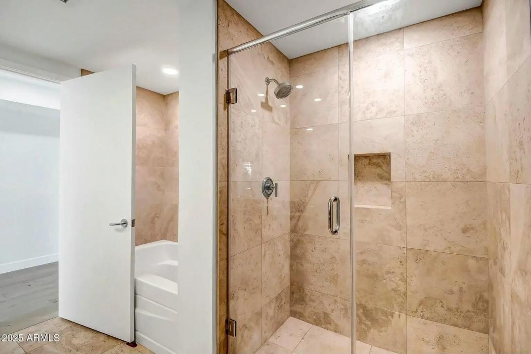 Real Estate Picture 23