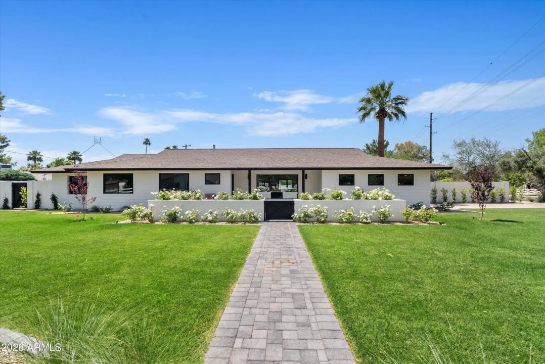 Real Estate Picture 2