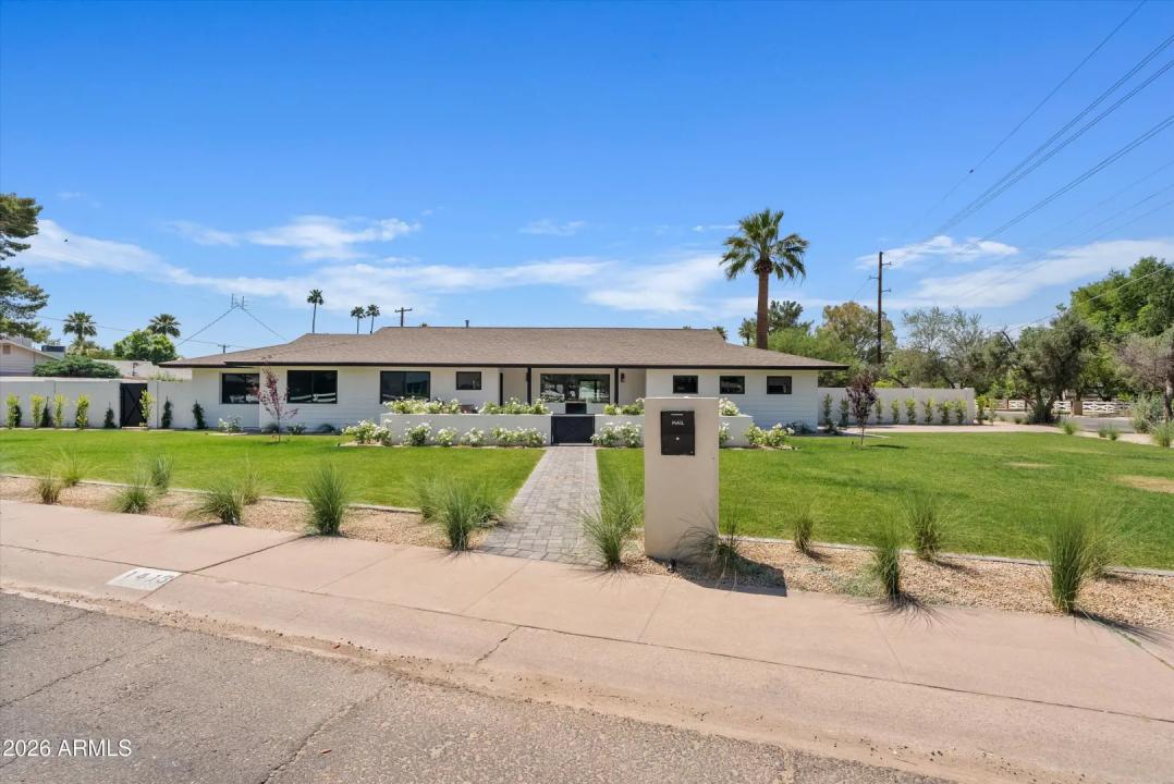 Real Estate Picture 1