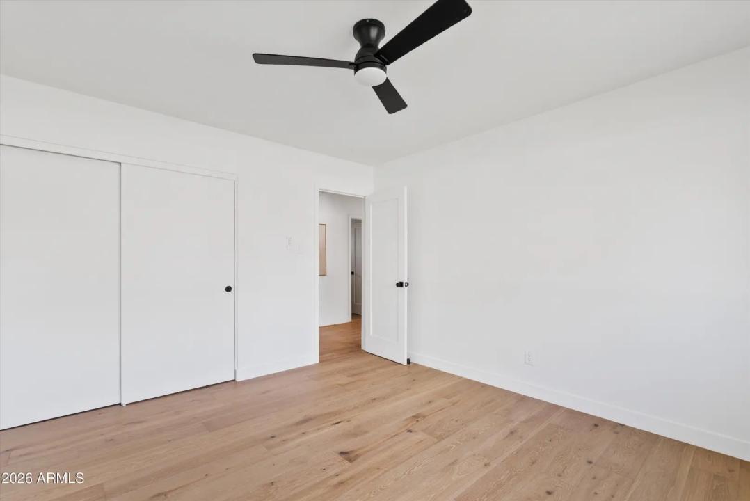 Real Estate Picture 23