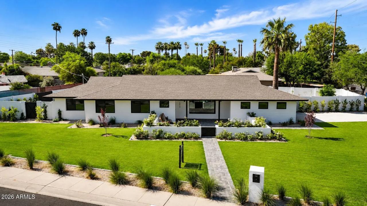 1413 W FRIER Drive Phoenix AZ 85021
