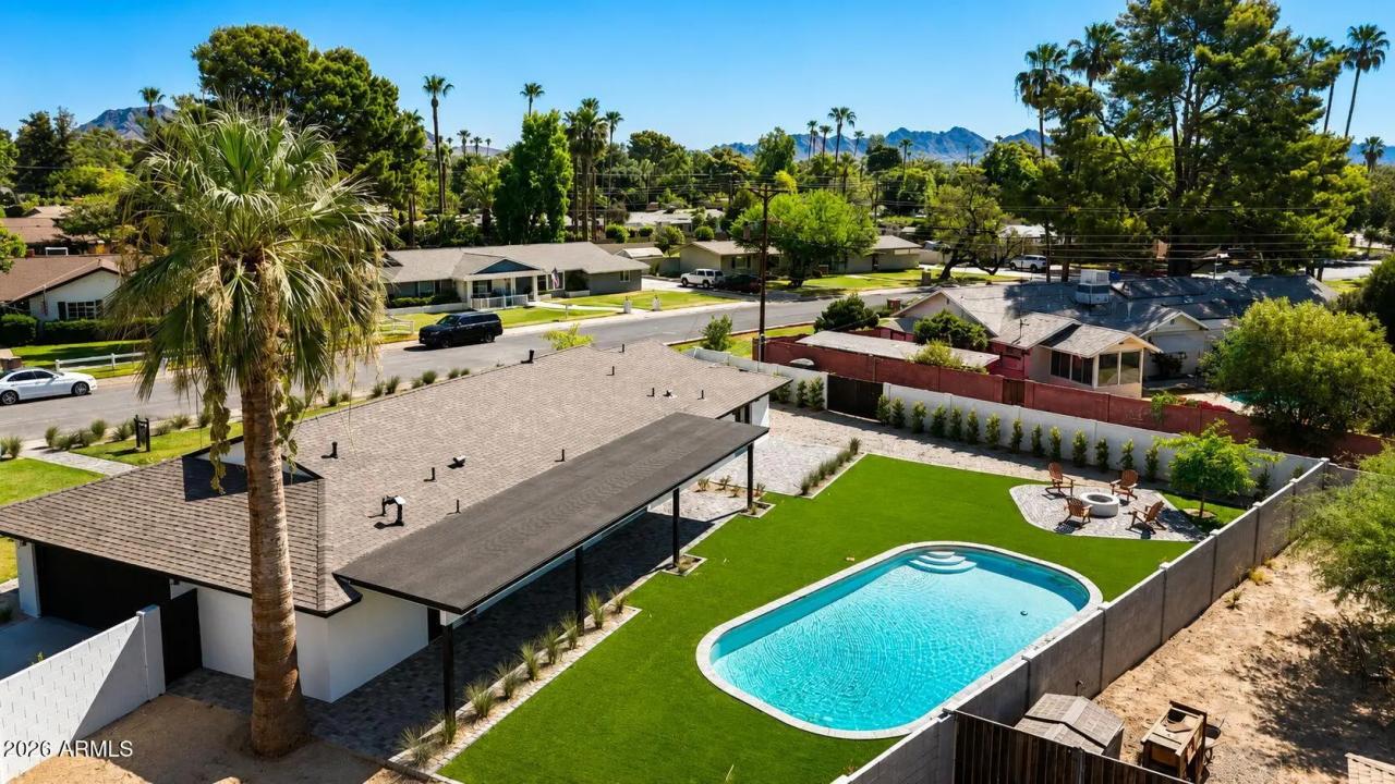 Real Estate Picture 37