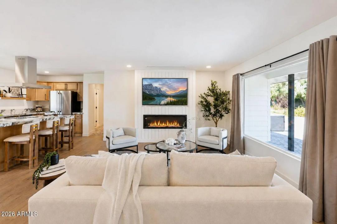 Real Estate Picture 6