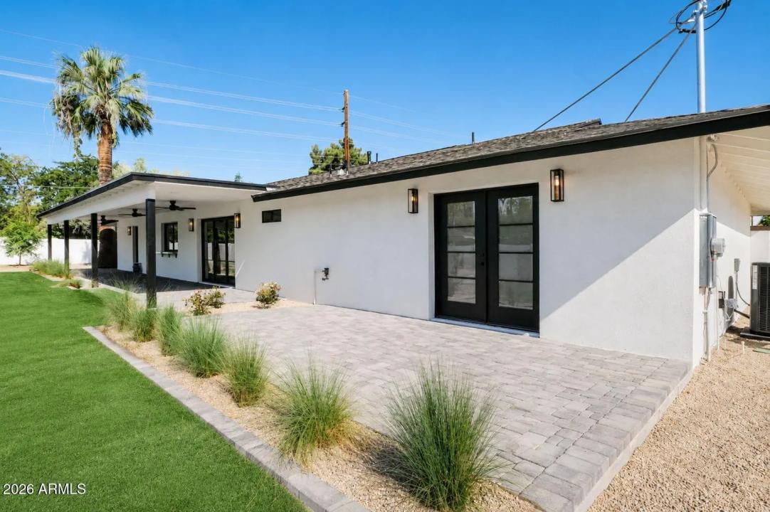 Real Estate Picture 30