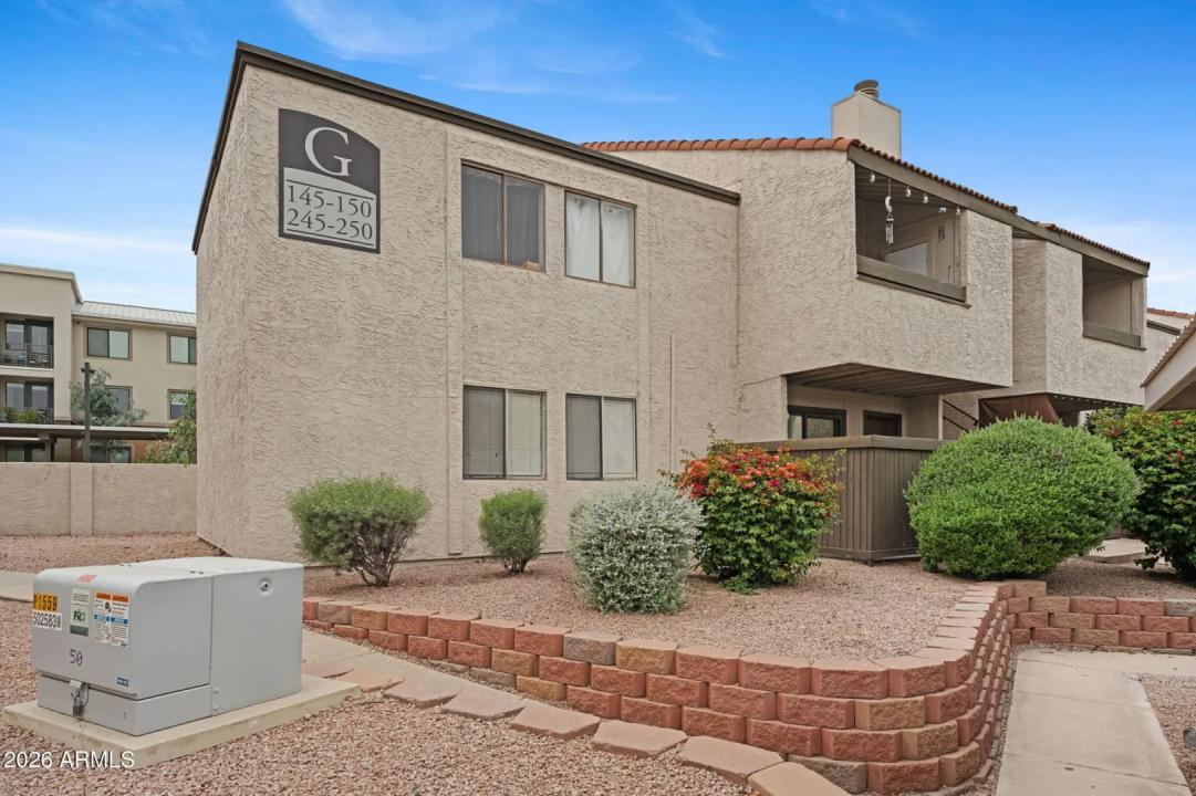 Real Estate Picture 18