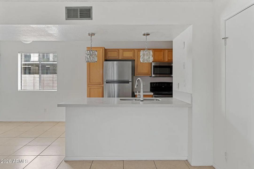 Real Estate Picture 6